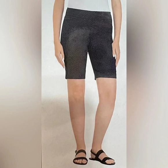 NWT Hilary Radley Bermuda shorts size Medium Navy - Picture 1 of 8